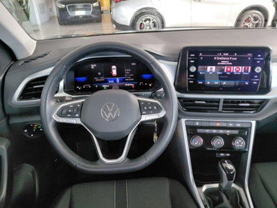 Volkswagen T-Roc 1.5 tsi Life dsg (18)