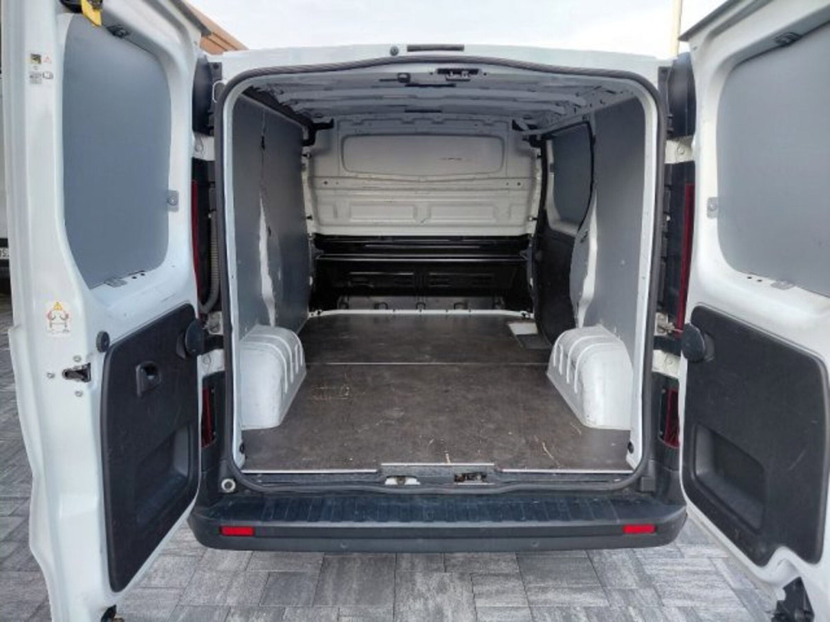 Renault Trafic Furgone BluedCi 110CV PC-TN Intens (11)