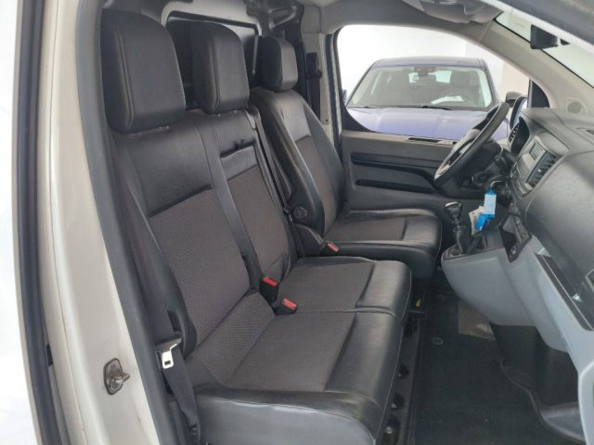 Opel Vivaro Furgone 1.5 Diesel 120CV S&S PL-TN M Furgone Enjoy (15)