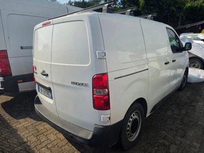 Toyota Proace 1.5D 120CV S&S PC-TN Furgone Compact 4p.10q Active (4)