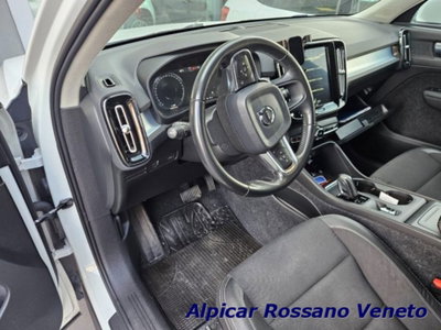 Volvo XC40 D3 AWD Geartronic Momentum (11)