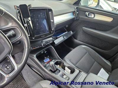 Volvo XC40 D3 AWD Geartronic Momentum (9)