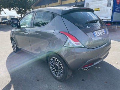 Lancia Ypsilon 1.0 FireFly 5 porte S&S Hybrid Gold Plus (3)