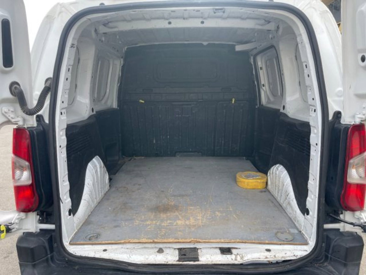 Opel Combo Furgone Cargo 1.5 Diesel 100CV S&S PC 1000kg Edition (5)