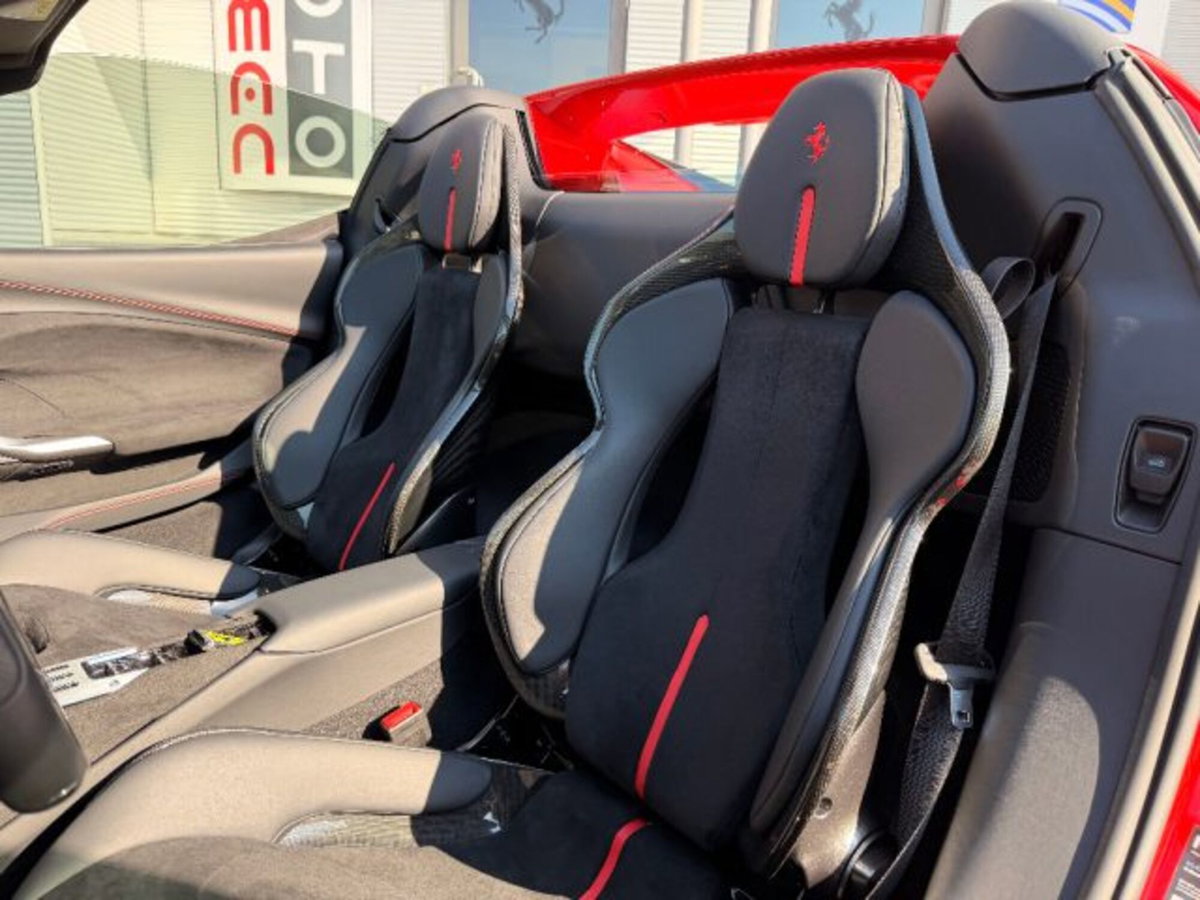 Ferrari 296 Spider 3.0 GTS (10)