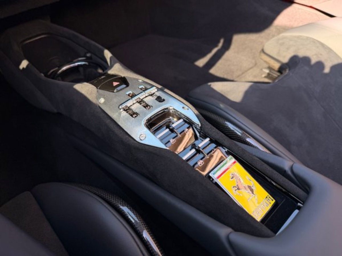 Ferrari 296 Spider 3.0 GTS (16)