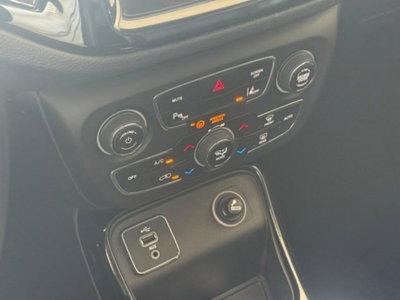 Jeep Compass 1.6 Multijet II 2WD Limited (13)