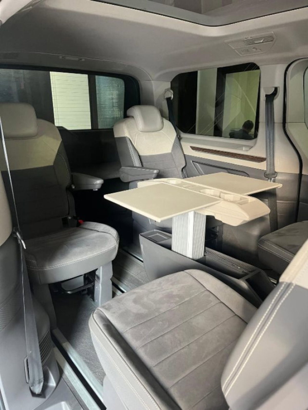 Volkswagen Multivan 1.4 TSI eHybrid Style (10)