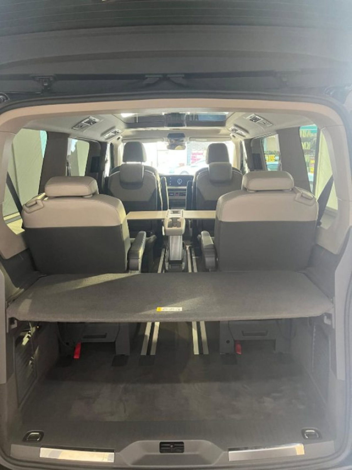 Volkswagen Multivan 1.4 TSI eHybrid Style (9)