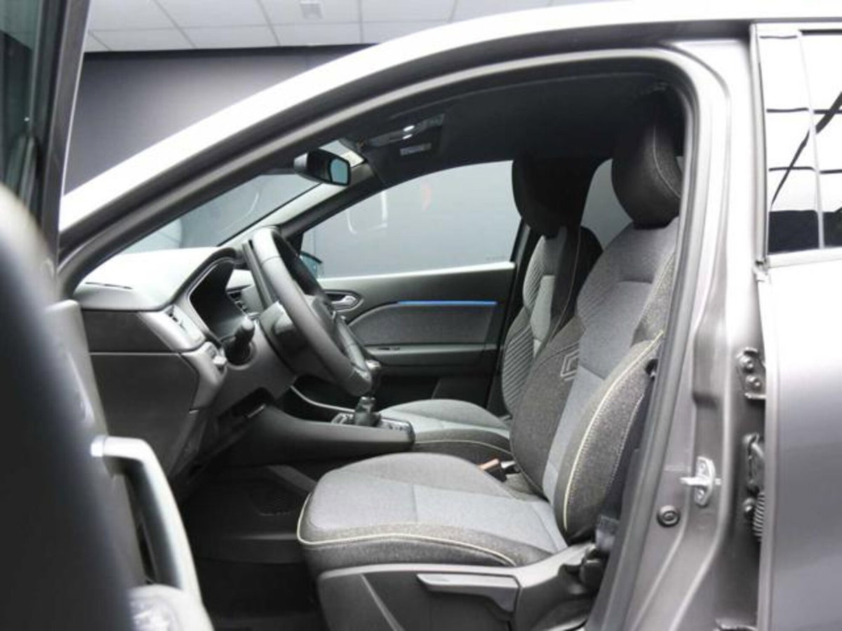 Renault Captur 1.2 eco-g Techno 120cv (10)
