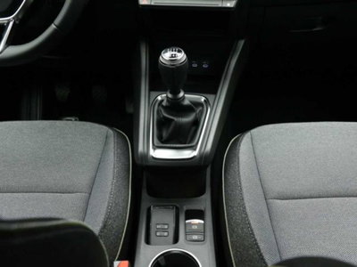 Renault Captur 1.2 eco-g Techno 120cv (13)