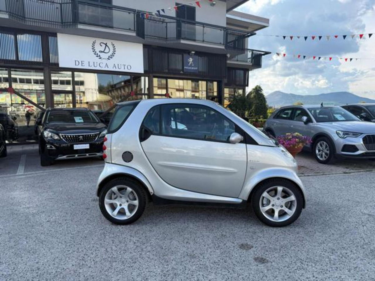 smart Fortwo 800 coupé passion cdi (10)