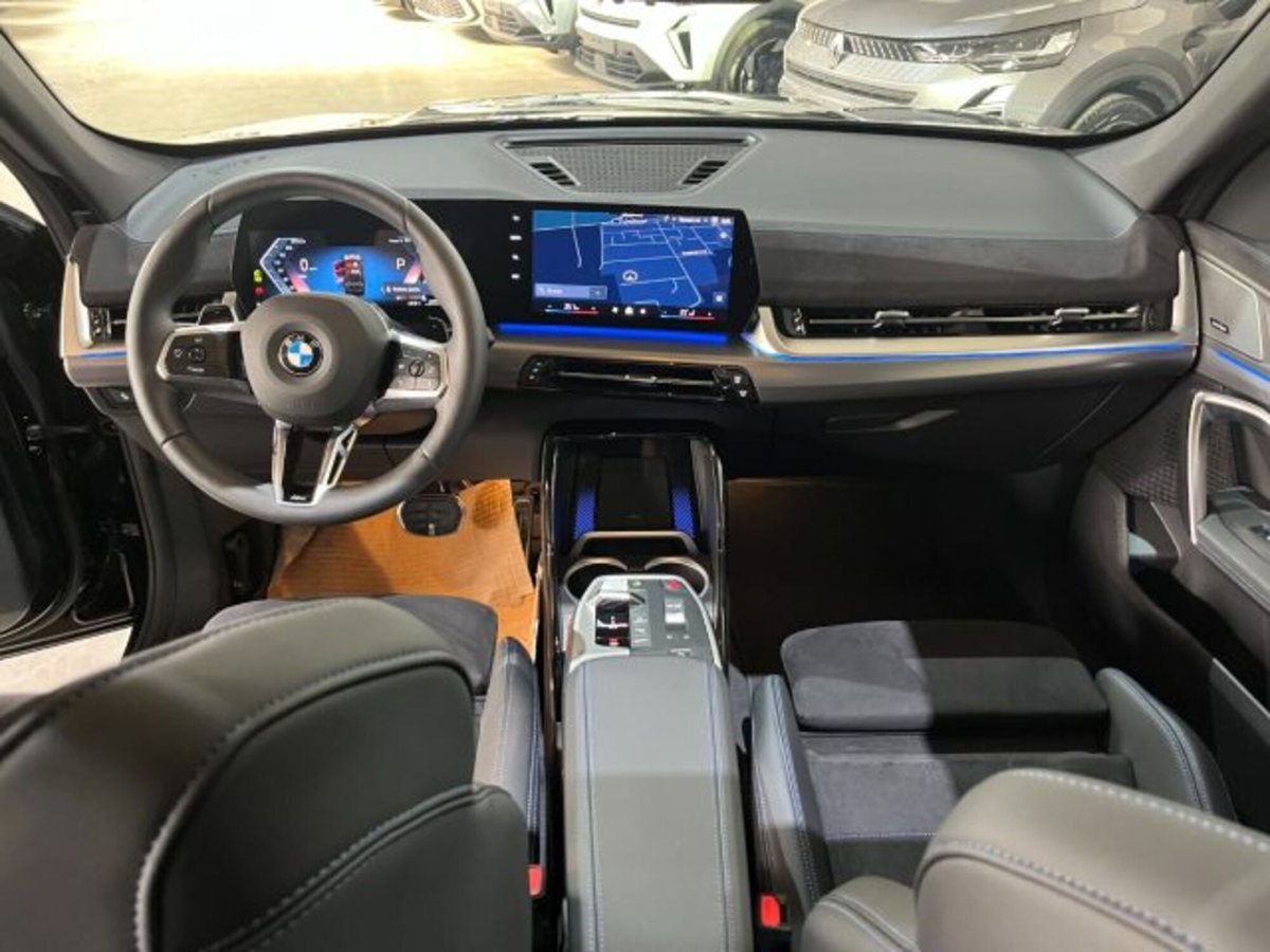 BMW X1 sDrive 18i Msport (10)