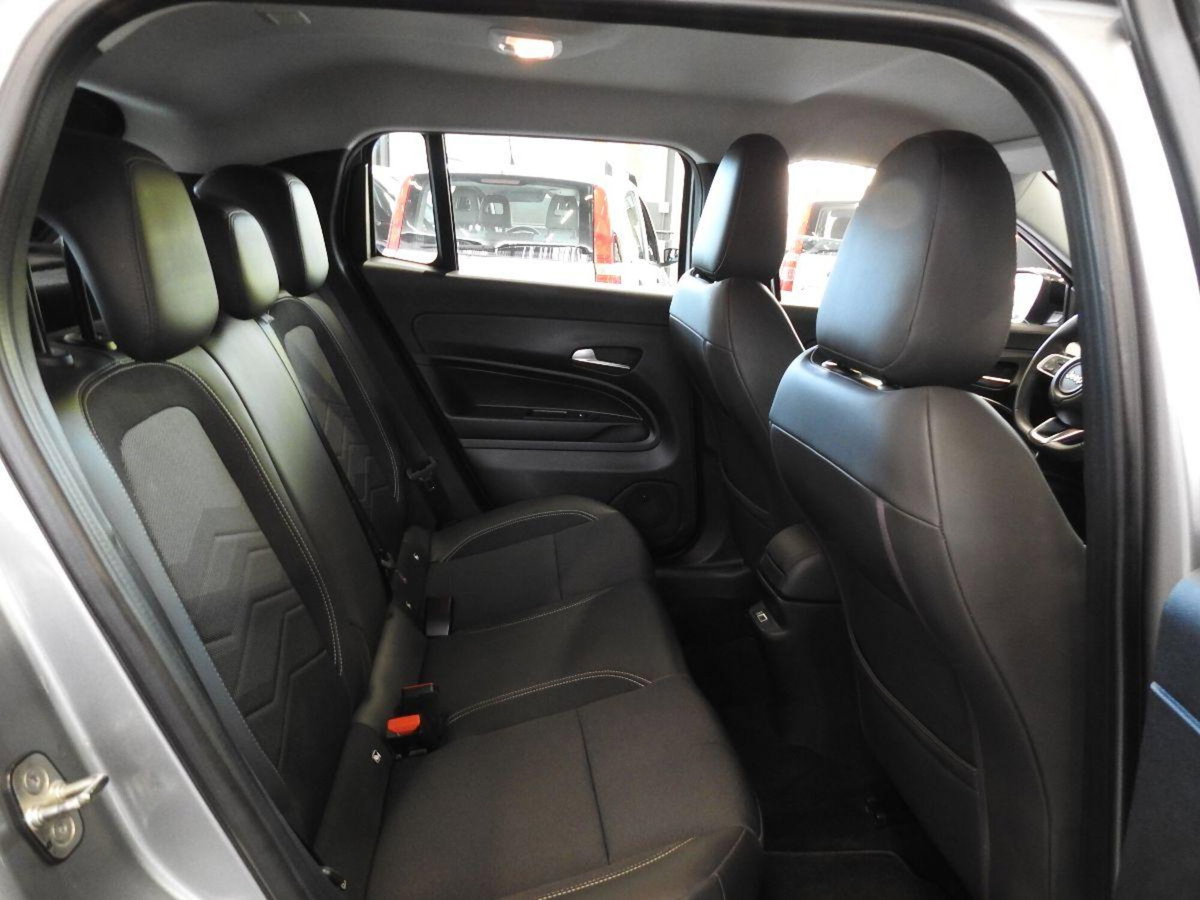 Jeep Avenger 1.2 turbo Summit fwd 100cv (15)