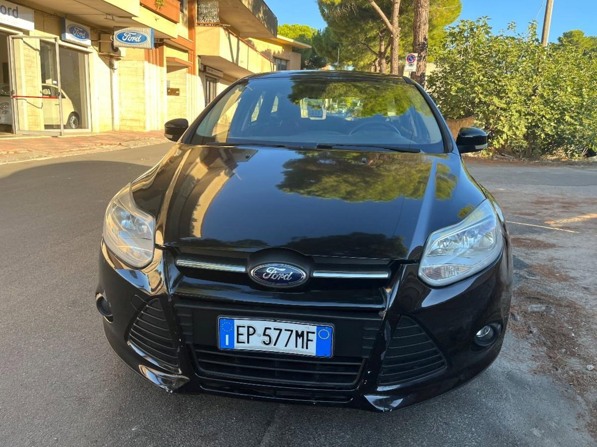 Ford Focus Station Wagon 1.6 TDCi 115 CV SW (2)