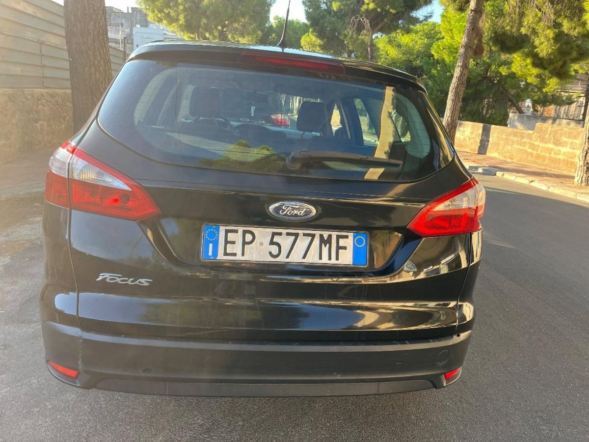 Ford Focus Station Wagon 1.6 TDCi 115 CV SW (5)