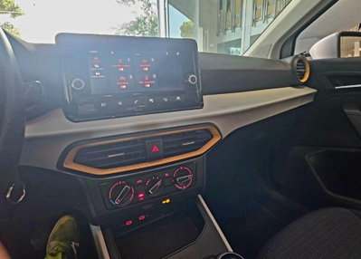 SEAT Arona 1.0 EcoTSI Reference (9)