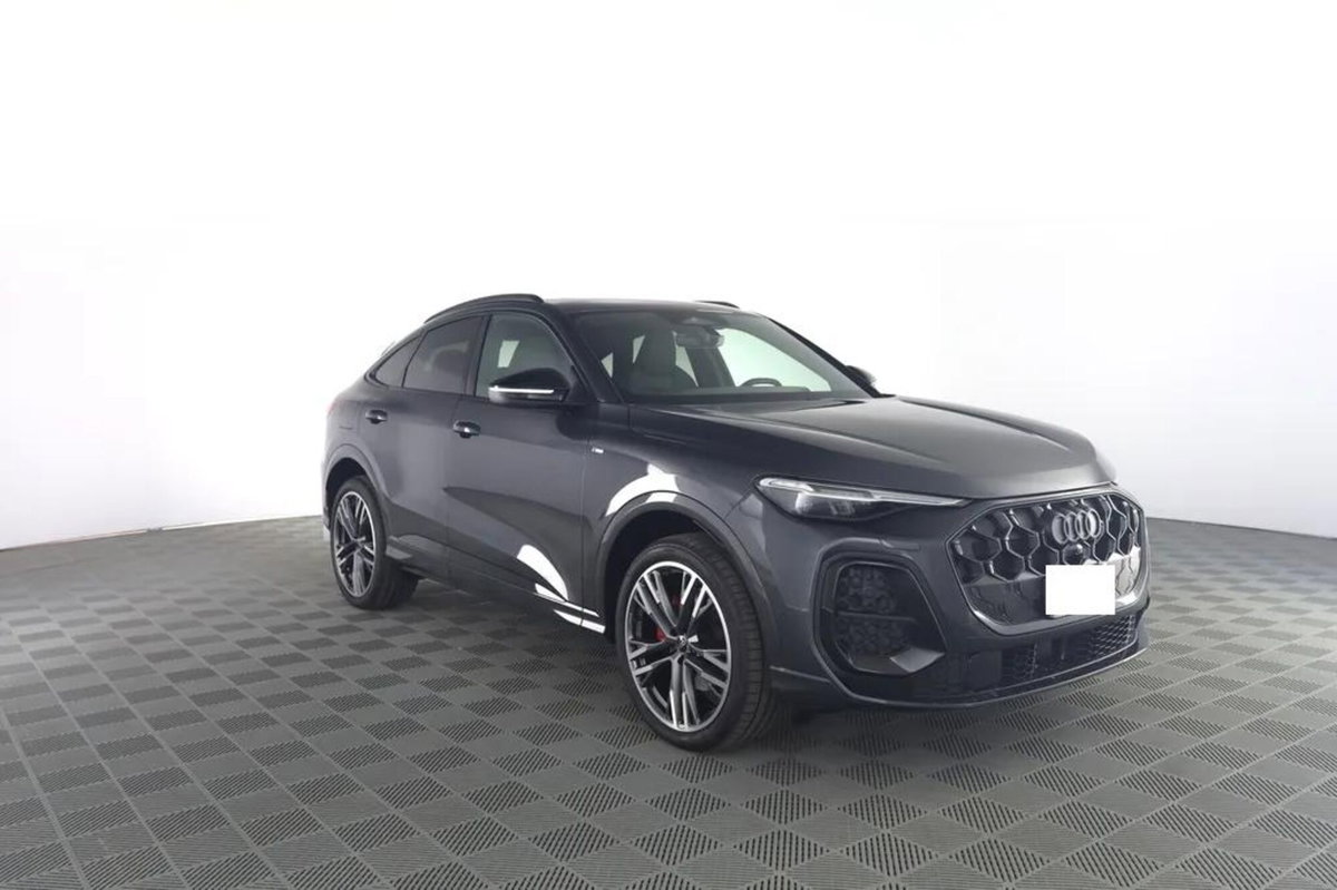 Audi Q5 Sportback 2.0 tdi mhev+ S line quattro 204cv s-tronic (2)