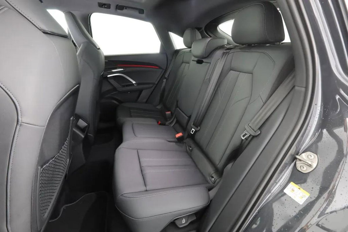 Audi Q5 Sportback 2.0 tdi mhev+ S line quattro 204cv s-tronic (8)