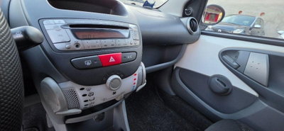 Peugeot 107 68CV 5p. Active 2Tronic (14)