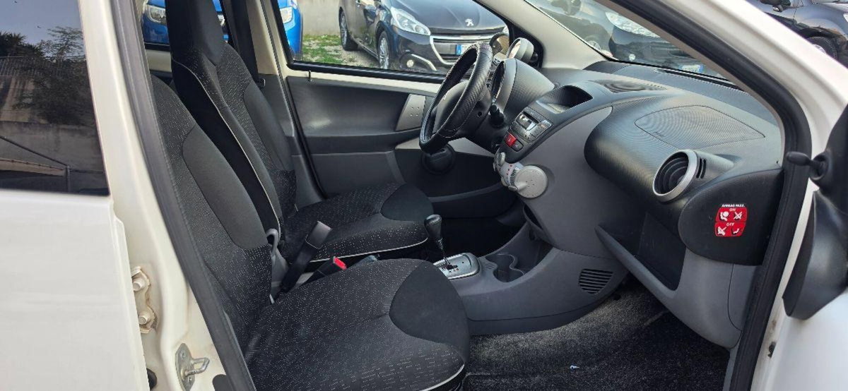 Peugeot 107 68CV 5p. Active 2Tronic (17)