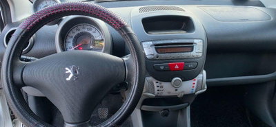 Peugeot 107 68CV 5p. Active 2Tronic (19)