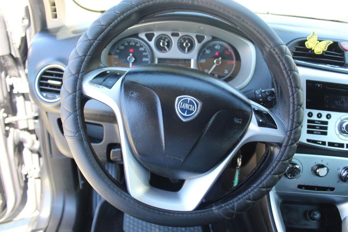 Lancia Delta 1.6 MJT DPF Platino (11)