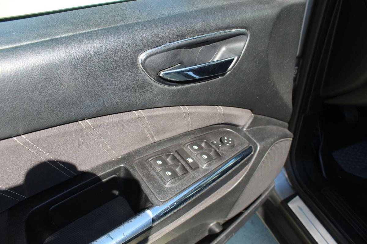 Lancia Delta 1.6 MJT DPF Platino (8)