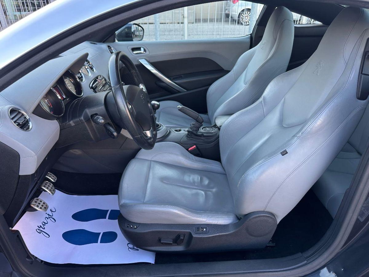 Peugeot RCZ 1.6 THP 156CV (17)