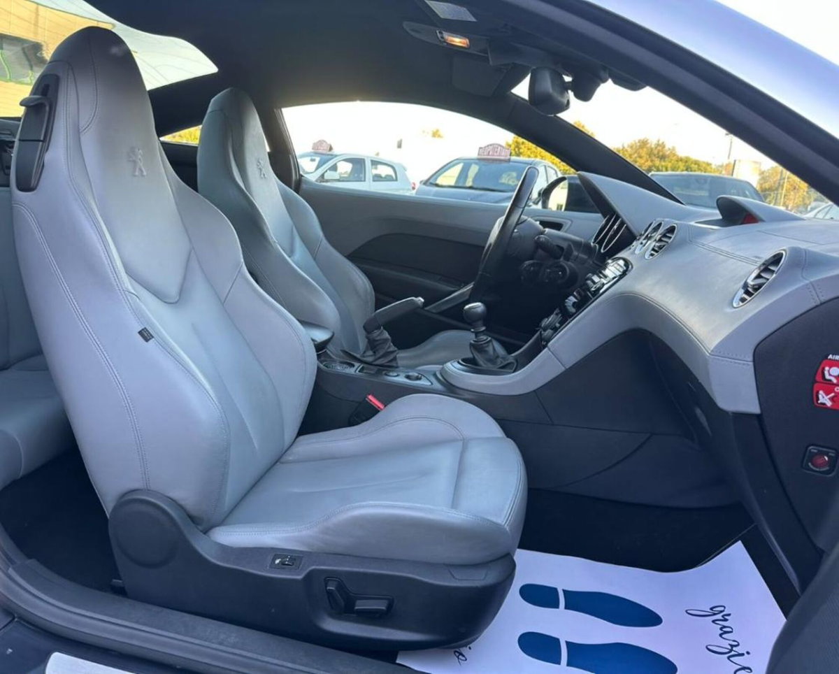 Peugeot RCZ 1.6 THP 156CV (18)