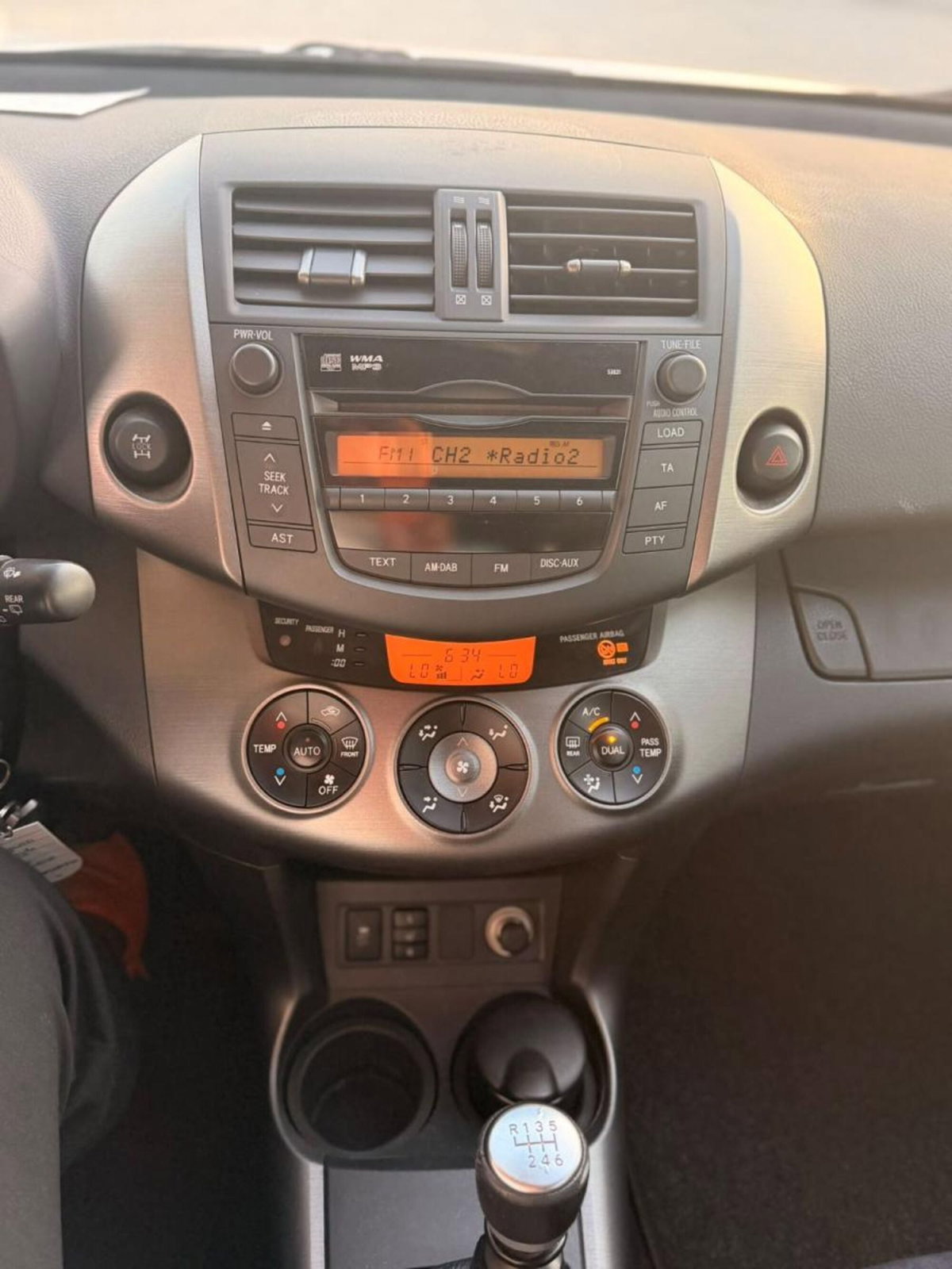 Toyota Rav4 2.2 D-4D 150 CV DPF Exclusive (10)