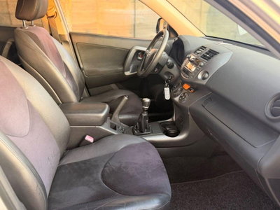 Toyota Rav4 2.2 D-4D 150 CV DPF Exclusive (19)