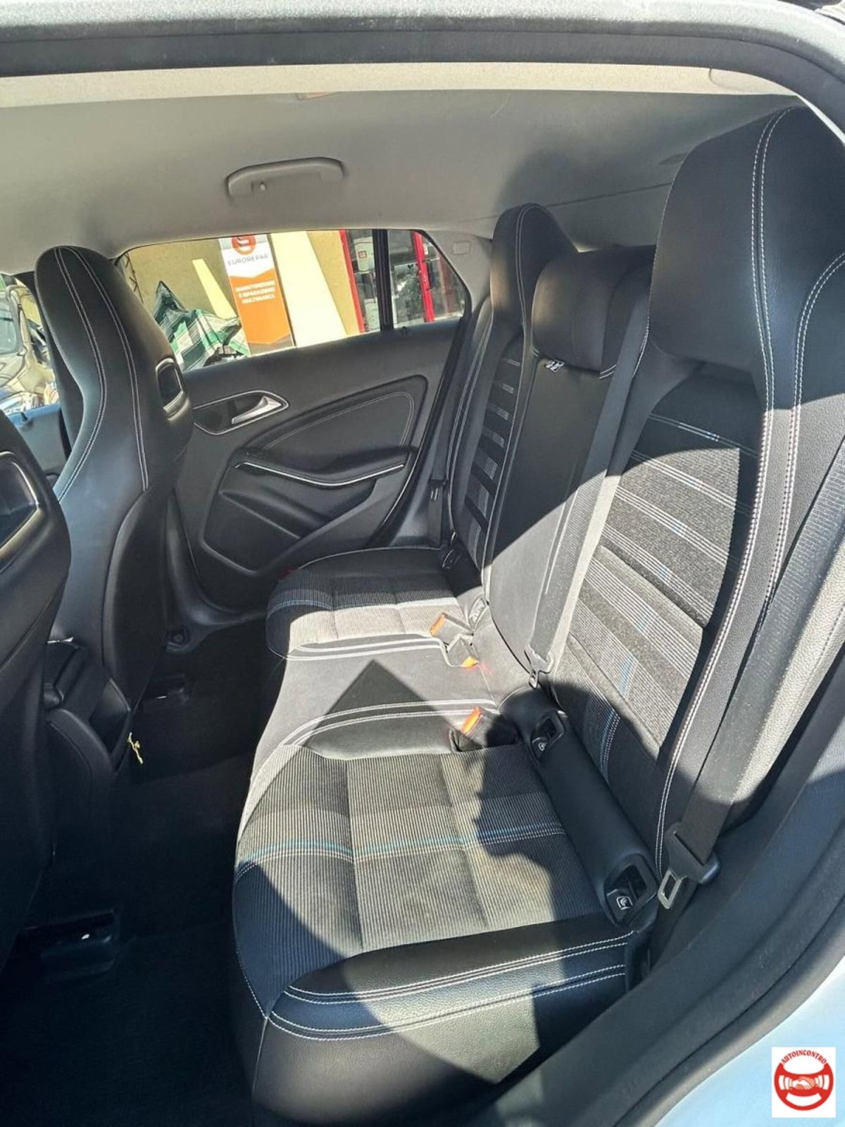 Mercedes-Benz CLA Shooting Brake 200 d Automatic Sport (11)
