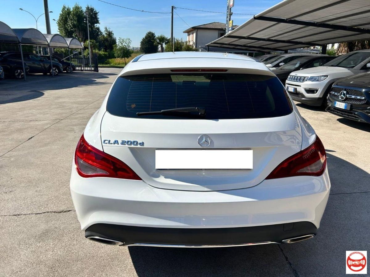 Mercedes-Benz CLA Shooting Brake 200 d Automatic Sport (4)