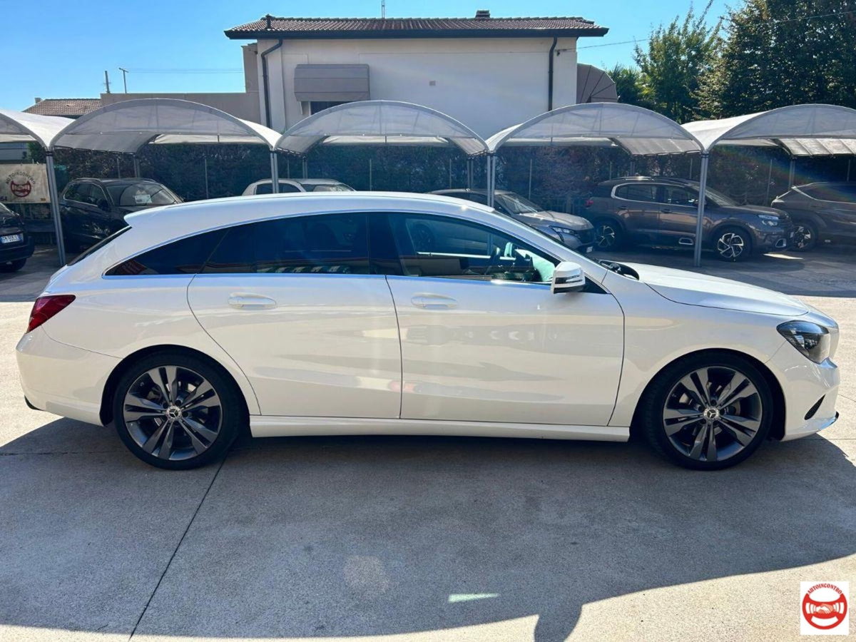 Mercedes-Benz CLA Shooting Brake 200 d Automatic Sport (6)