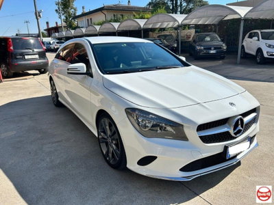 Mercedes-Benz CLA Shooting Brake 200 d Automatic Sport (7)