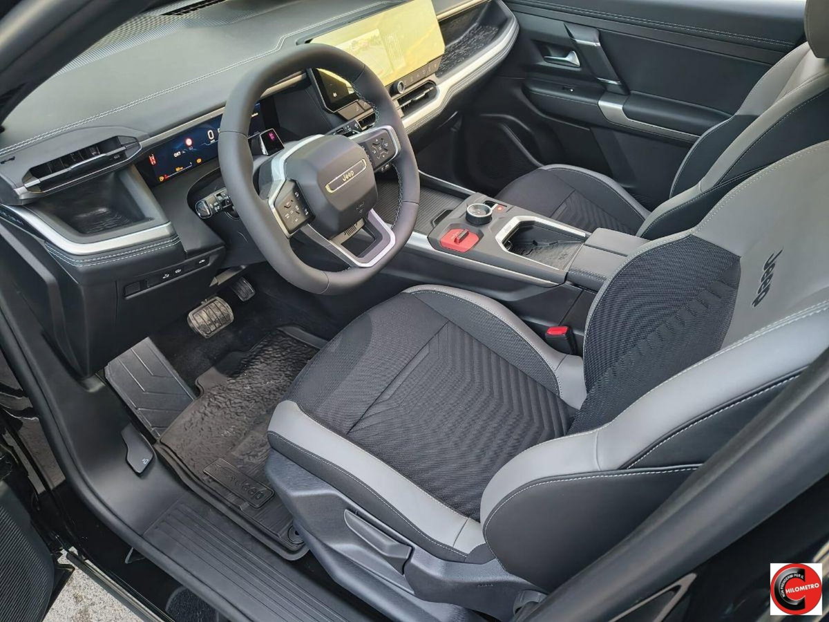 Jeep Compass 1.2 turbo e-hybrid mhev First Edition fwd 145cv edct6 (4)