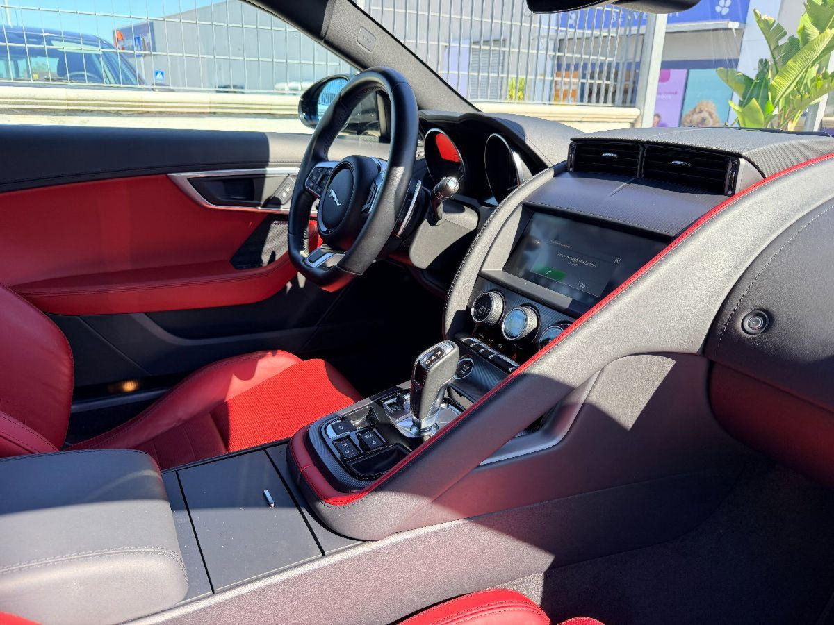 Jaguar F-Type Coupé Coupe 2.0 i4 R-Dynamic rwd 300cv auto (7)