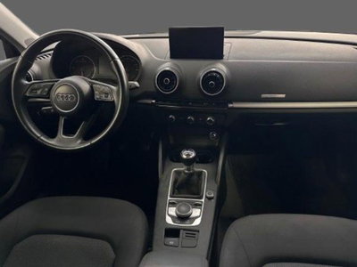 Audi A3 Sportback 1.6 TDI 116 CV Business (4)