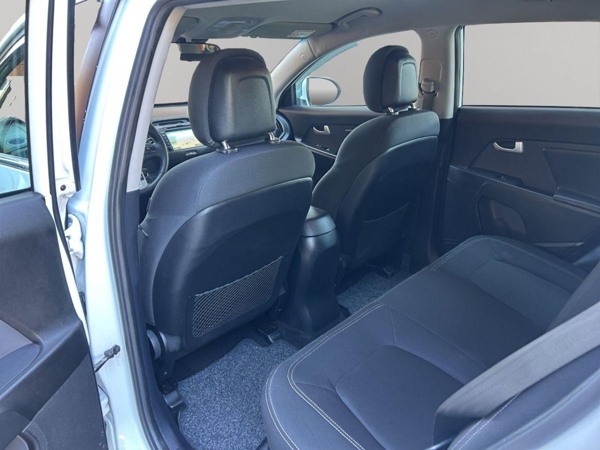 Kia Sportage 1.7 CRDI 2WD Cool (13)