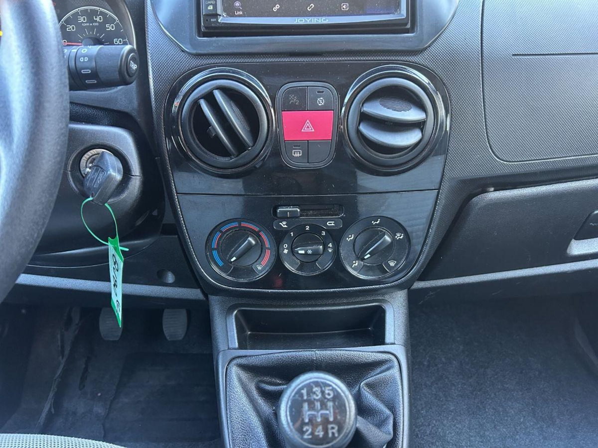 Fiat Qubo 1.3 MJT 75 CV Trekking (14)