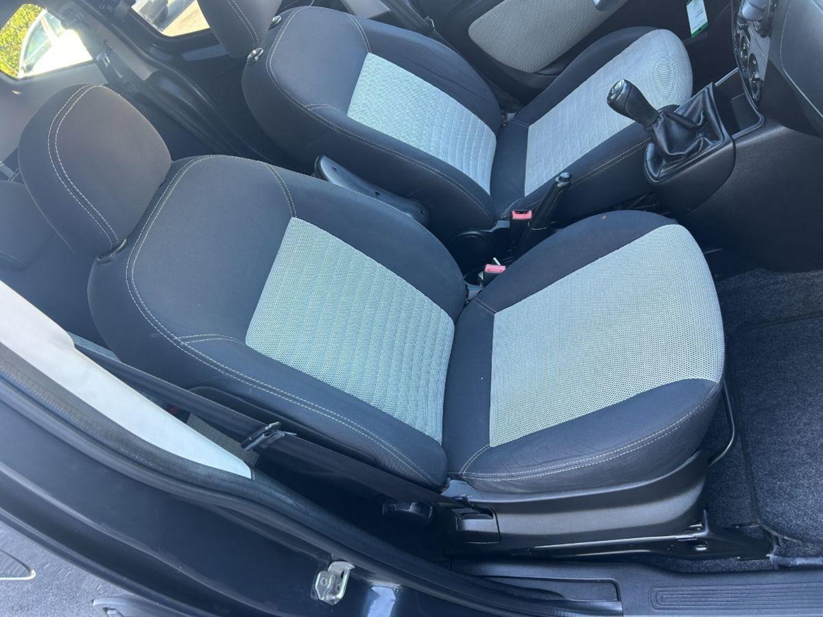 Fiat Qubo 1.3 MJT 75 CV Trekking (19)