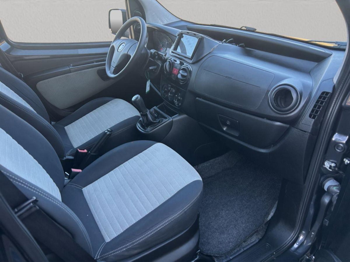 Fiat Qubo 1.3 MJT 75 CV Trekking (20)