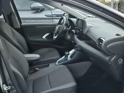 Toyota Yaris 1.5 Hybrid 5 porte Lounge (12)