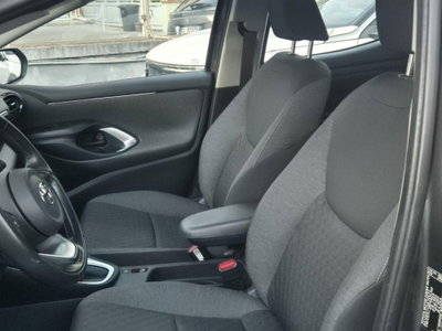 Toyota Yaris 1.5 Hybrid 5 porte Lounge (17)