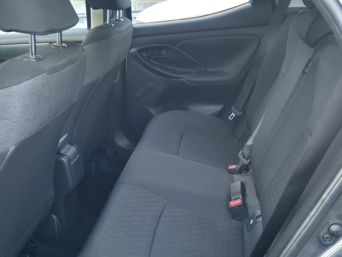 Toyota Yaris 1.5 Hybrid 5 porte Lounge (18)