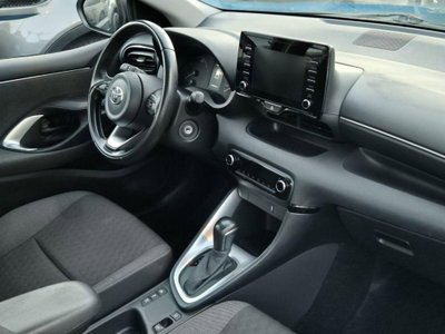 Toyota Yaris 1.5 Hybrid 5 porte Lounge (2)