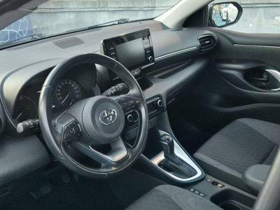 Toyota Yaris 1.5 Hybrid 5 porte Lounge (4)