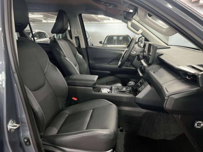 Toyota Hilux 2.8 d-4d 48V double cab Invincible auto (7)