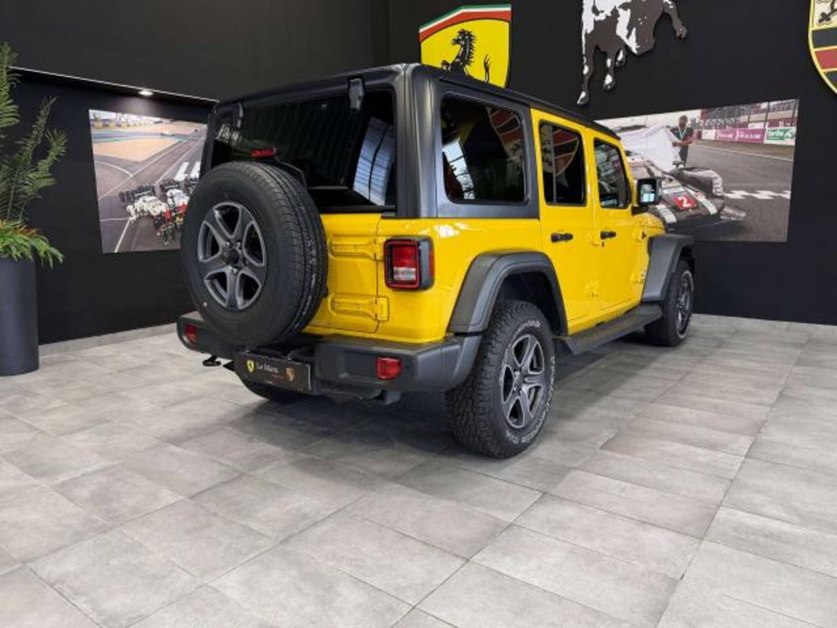 Jeep Wrangler Unlimited 2.2 Mjt II Sport (5)